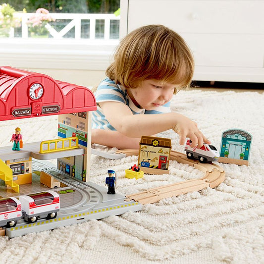 Hape - Portable Train Station Set - Preschool