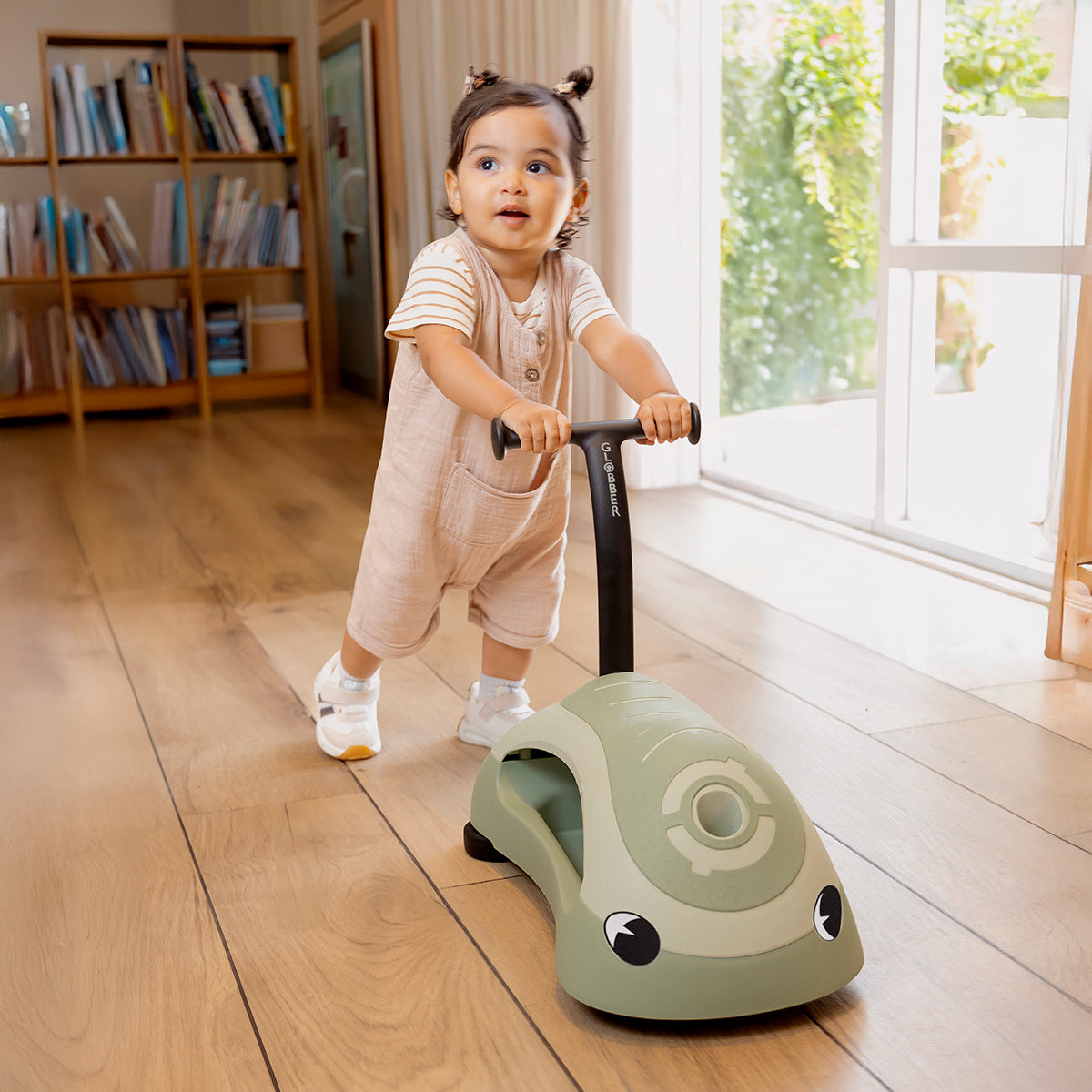 Globber - 2in1 ECO Walk'n'Roll - Pistachio - Outdoor