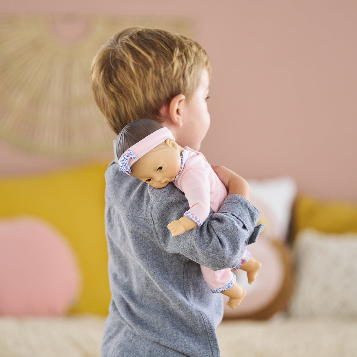 Corolle - Bébé Calin Doll - Mila - Dolls