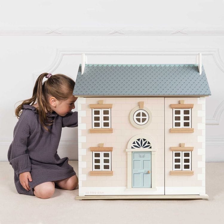 Le Toy Van - Bay Tree Wooden Dollhouse - Dolls