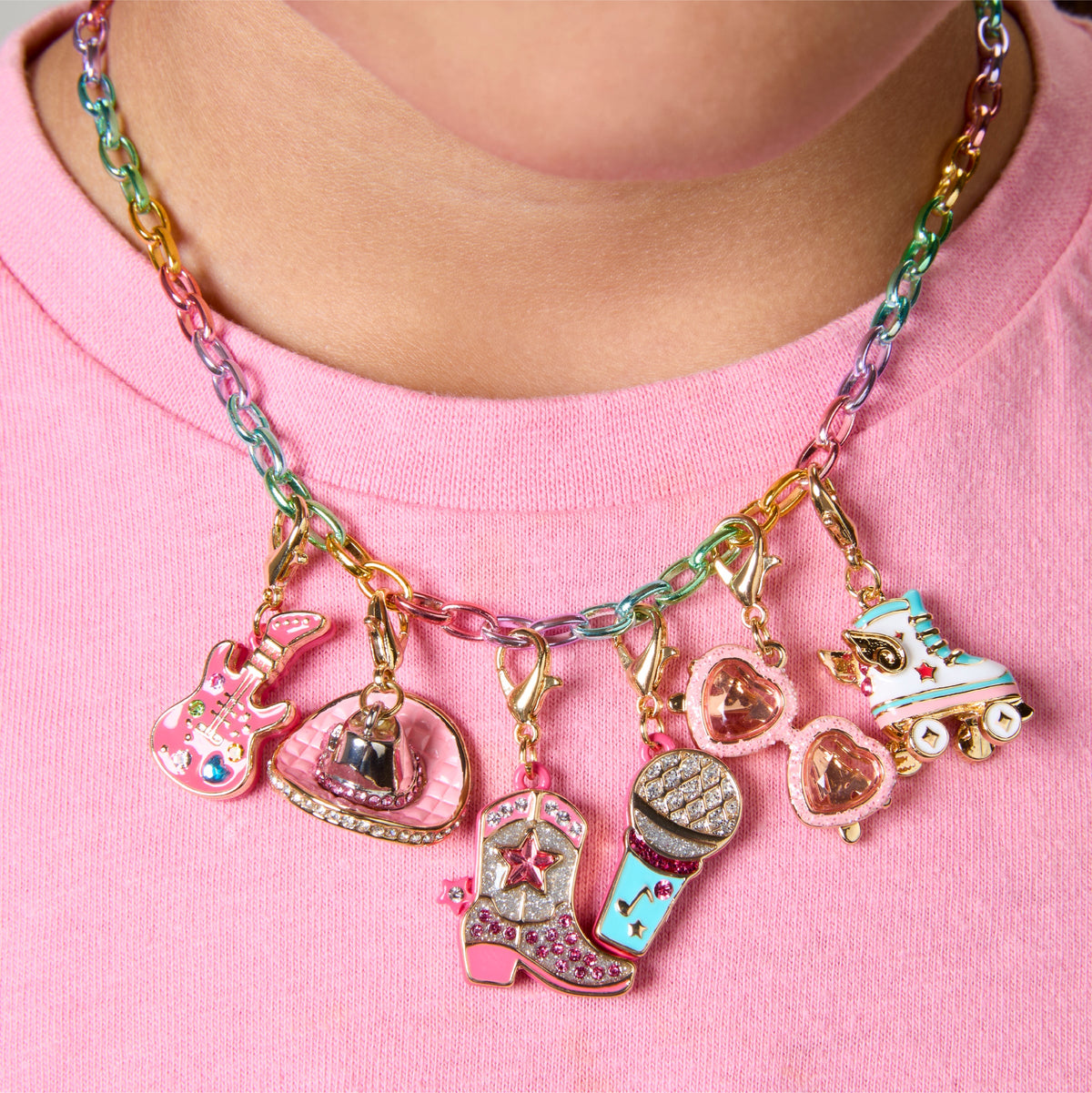 FAO Schwarz - Charm Squad Rainbow Necklace - Fashion Activity and Roleplay