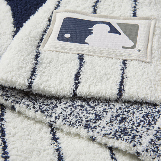 Barefoot Dreams - CozyChic New York Yankees Stroller Blanket - 30"x40" - Trend Accessories