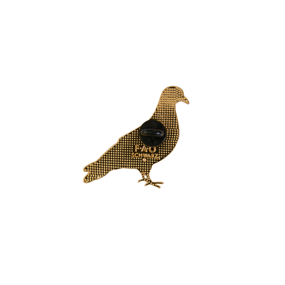 FAO Schwarz - FAO Pigeon Pin - Souvenirs