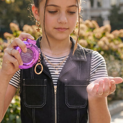 FAO Schwarz - Hydrating Hand Sanitizer Spray – Summer Berry - Fashion Activity and Roleplay