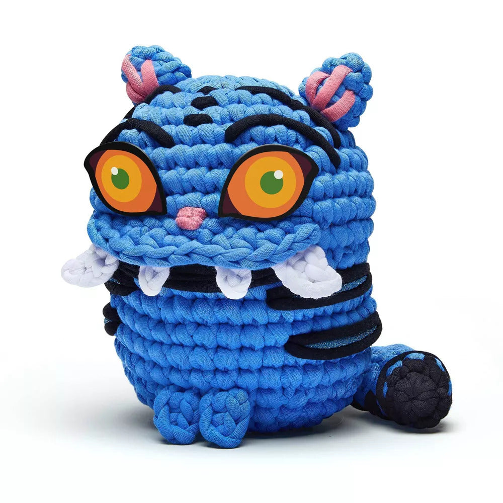 The Woobles - Kpop Demon Hunters Derpy Tiger Extra Squeezy Learn to Crochet Kit - Creativity