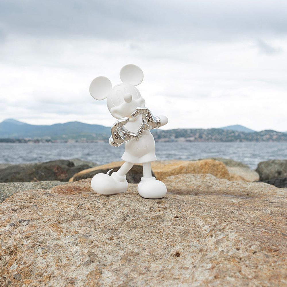 Leblon Delienne - Mickey Mouse With Love 12" Kelly Hoppen Figurine - White & Silver - Collectibles