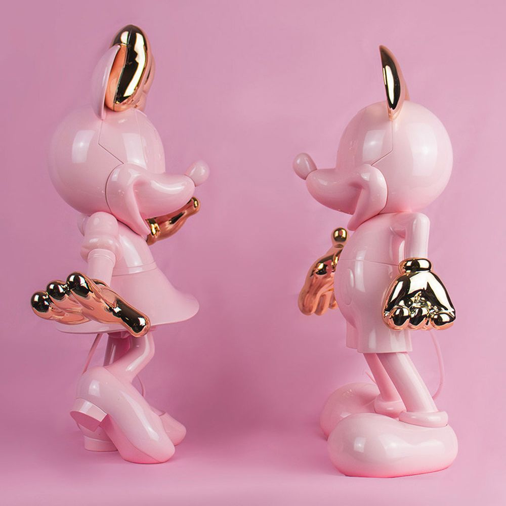 Leblon Delienne - Minnie Mouse 12" Welcome Studio Figurine - Pastel Pink & Rose Gold - Collectibles