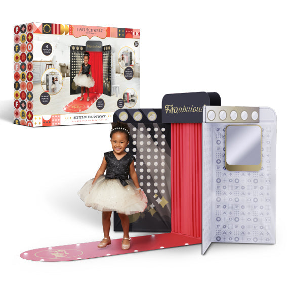 FAO Schwarz - Style Runway 4-Sided Fashion Show Playset - Fashion Activity and Roleplay
