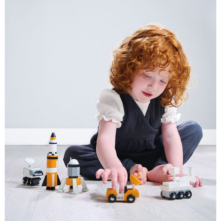 Tender Leaf Toys - Wooden Space Voyager Set - Preschool